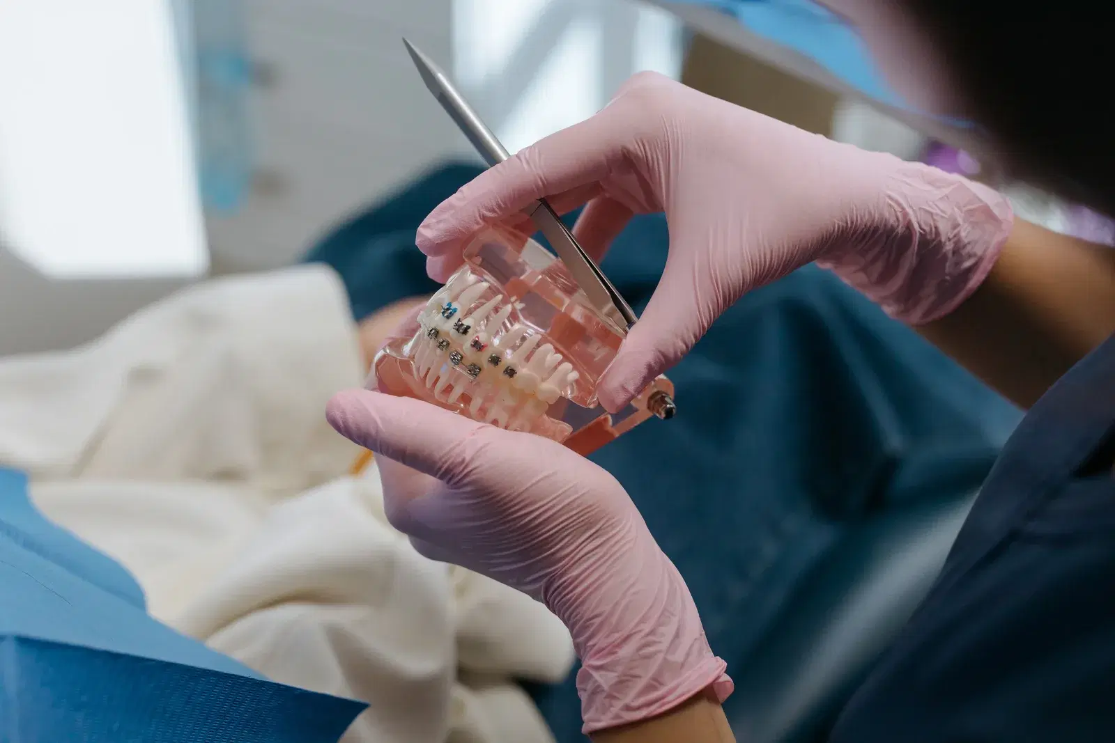 Controle de Equipamentos Odontológicos: Check-in para Clínicas e Labs